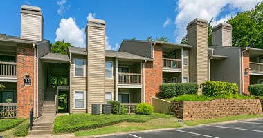 100 Brentwood Place 1-3 Beds Apartment for Rent - Photo Gallery 1