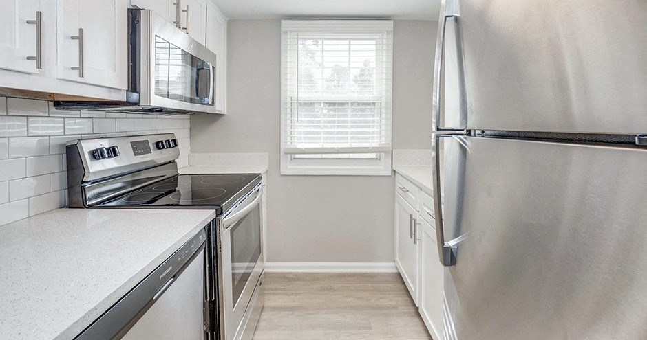 Sparrows Point Townhomes & Apartments | Virginia Beach, VA