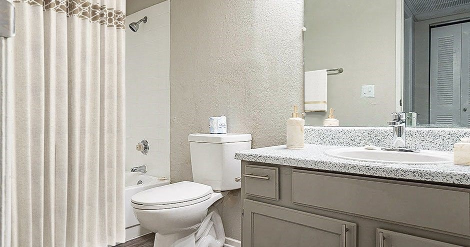 The Landings at Northgate Apartments | Irving, TX