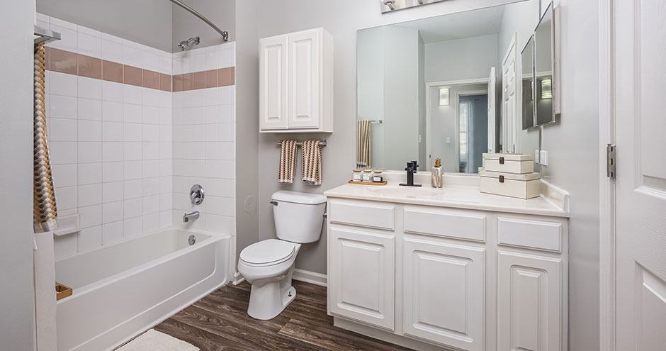 Woodlake | Gurnee, IL