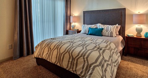 Waters Edge Apartments