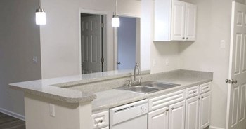 Bristol Creek | Decatur, GA - Photo Gallery 8