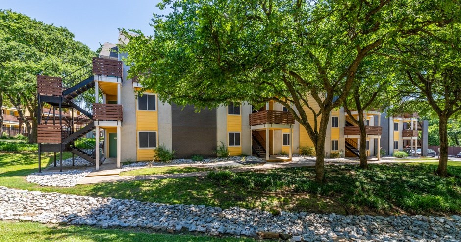 Flintridge Apartments | Arlington, TX