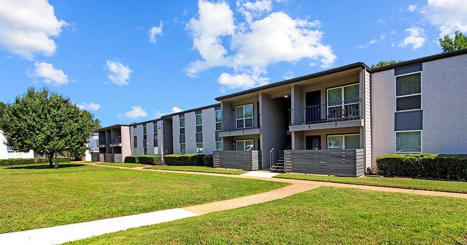 Granada Apartment Homes | Tyler, TX