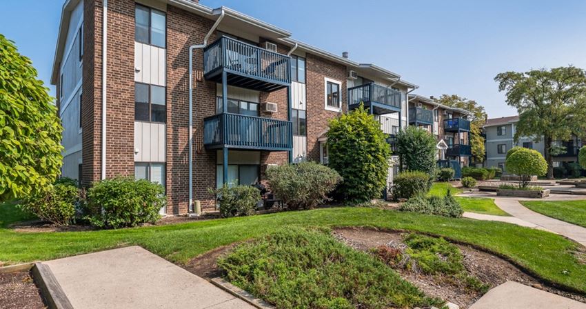 Lakeside At Wheaton Apartments