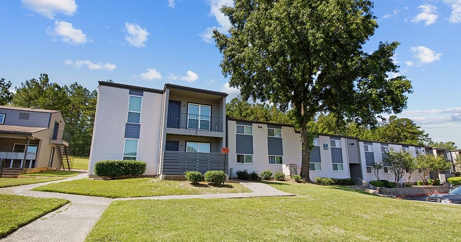Granada Apartment Homes | Tyler, TX