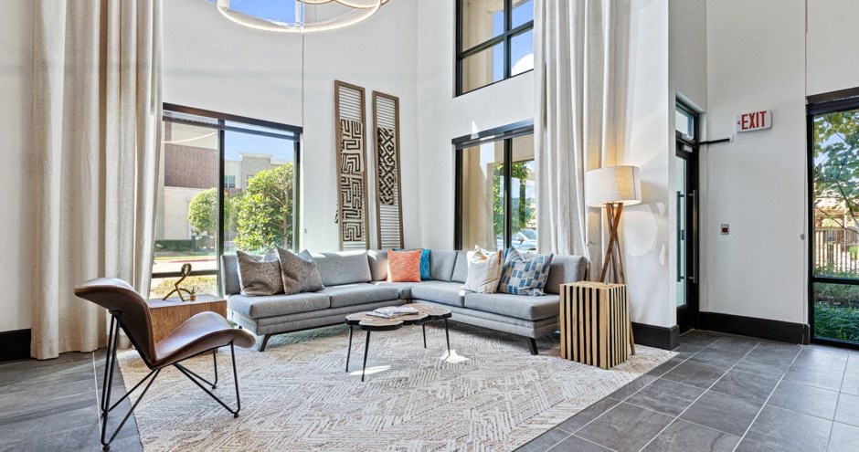 Gateway Crossing Apartments