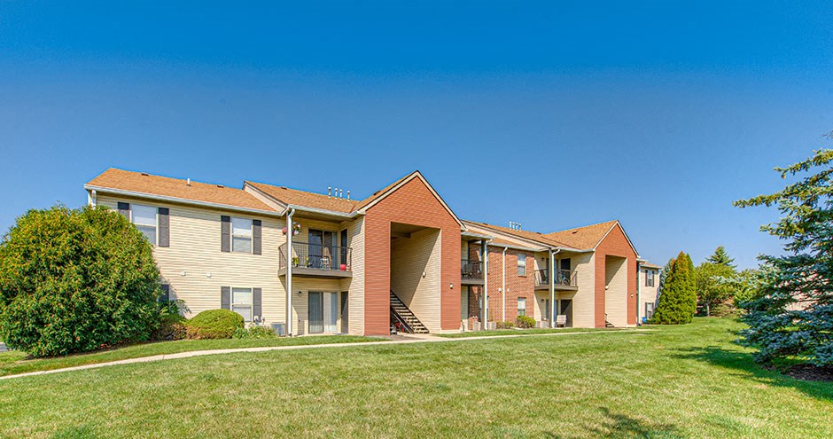 a group of houses on the side of a hill