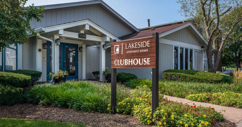 Lakeside At Wheaton Apartments