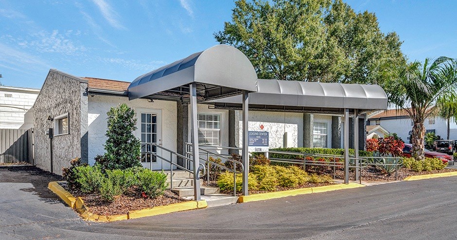 The Easton| Brandon, FL