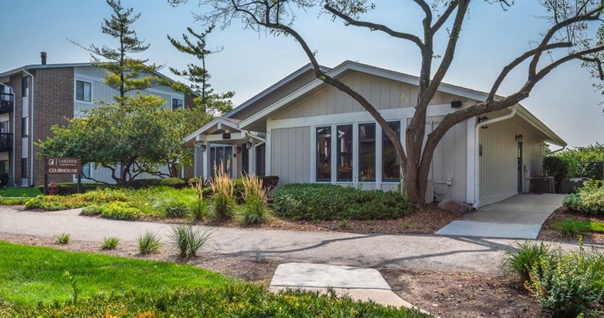 Lakeside At Wheaton Apartments