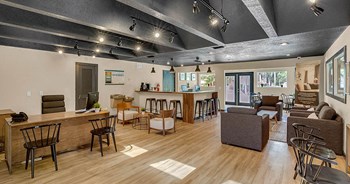Courtney Cove Apartments | Tampa, FL - Photo Gallery 6