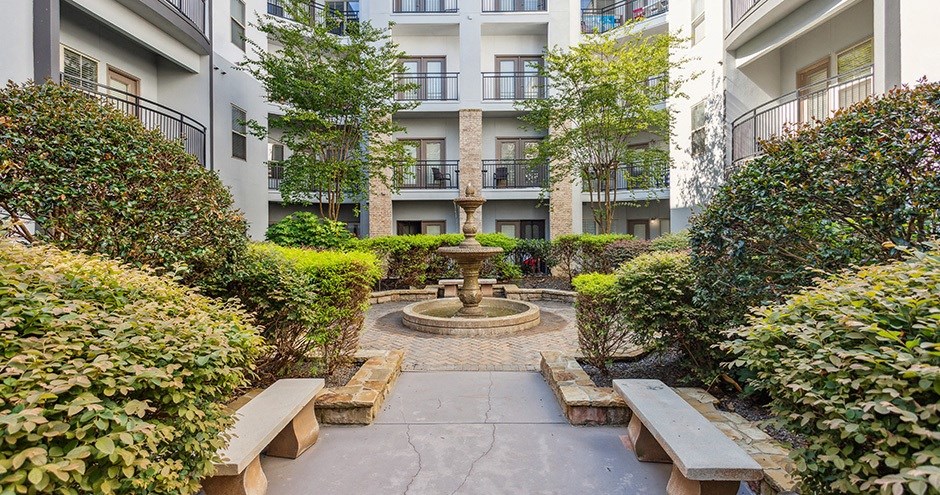 The Alexander At The District Apartments