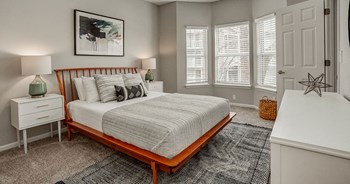 7831 NW Roanridge Rd 1-2 Beds Apartment for Rent - Photo Gallery 6