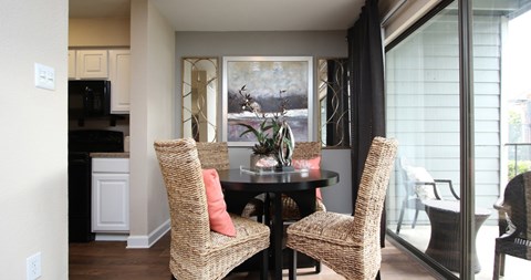Westmount at London Park Apartments | Houston, TX