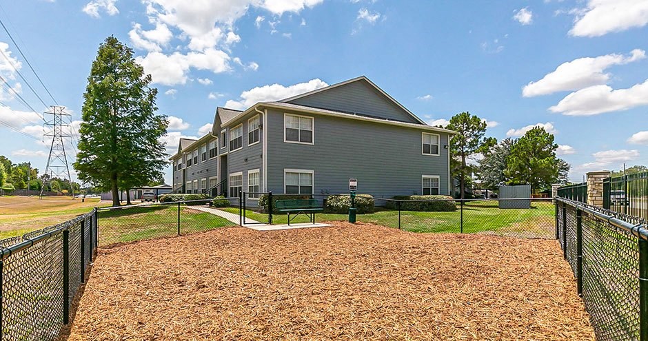 Willow Lake Apartments, pet park Katy, Texas