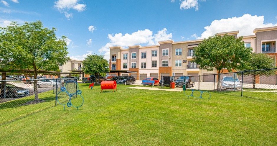 Gateway Crossing Apartments