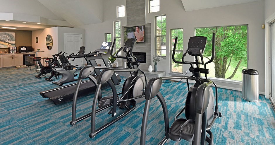 Island Club Apartment Homes