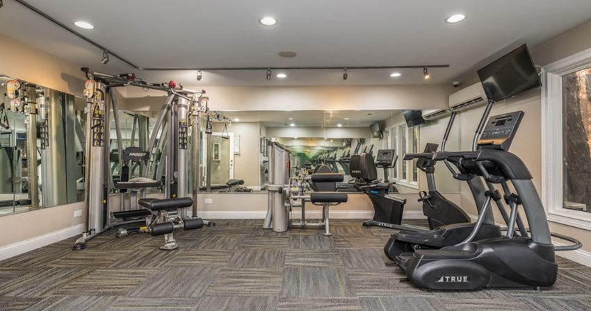 Lakeside At Wheaton Apartments