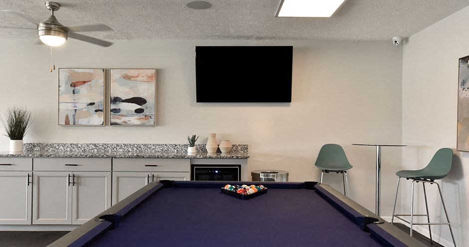 Island Club Apartment Homes