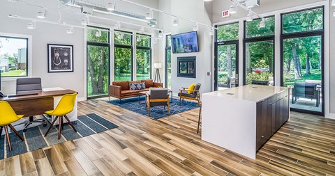 Grand Oaks Gurnee, IL  60031  Clubhouse