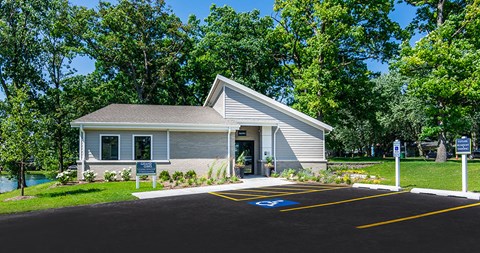 Grand Oaks Gurnee, IL  60031