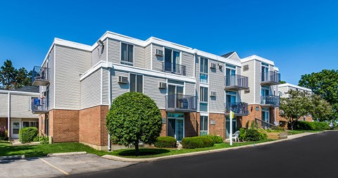 Grand Oaks Gurnee, IL  60031