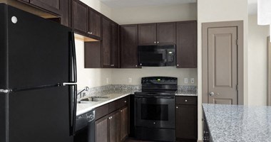 1350 N Greenville Avenue 1-2 Beds Apartment for Rent - Photo Gallery 1