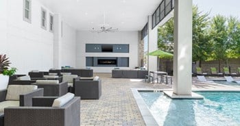 1350 N Greenville Avenue 1-2 Beds Apartment for Rent - Photo Gallery 2