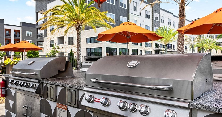 Hue on Greenhouse I Houston, TX