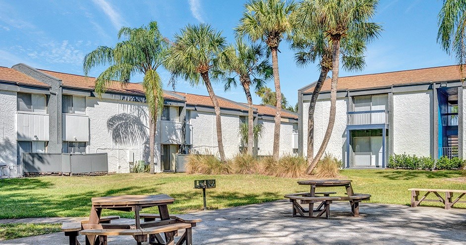 The Easton| Brandon, FL