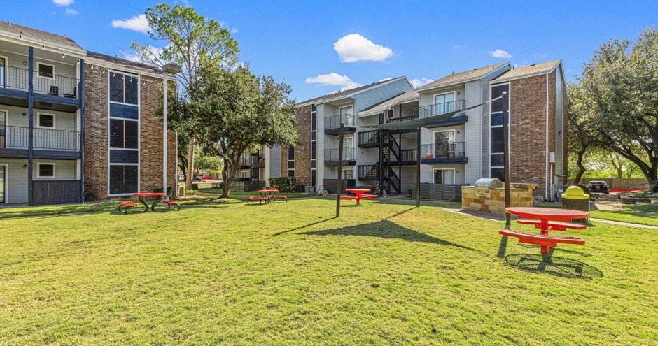 The Ridge on 161 | Irving, TX