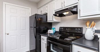 6170 Hillandale Drive 2-3 Beds Apartment for Rent - Photo Gallery 5