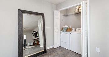6170 Hillandale Drive 2-3 Beds Apartment for Rent - Photo Gallery 6