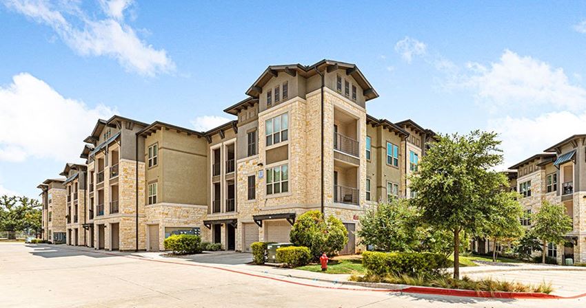 Hickory Creek Ranch | Denton, Texas