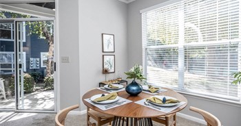 High House at Cary Apartments | Cary, NC - Photo Gallery 5