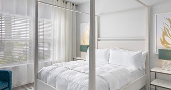 Hue Watercolor Place | Bradenton, FL - Photo Gallery 4