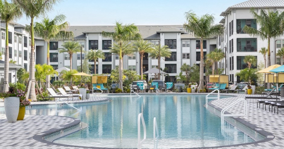 Hue Watercolor Place | Bradenton, FL