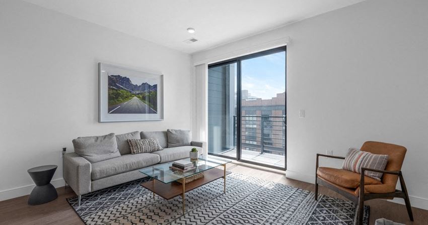 Industry Columbus Apartments | Columbus, OH - Photo Gallery 1