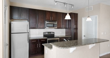 6801 Integra Cove Blvd 2 Beds Apartment for Rent - Photo Gallery 1