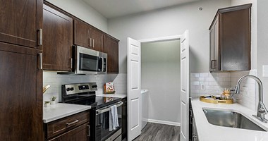 The Grand Parkway Apartments | Katy, TX