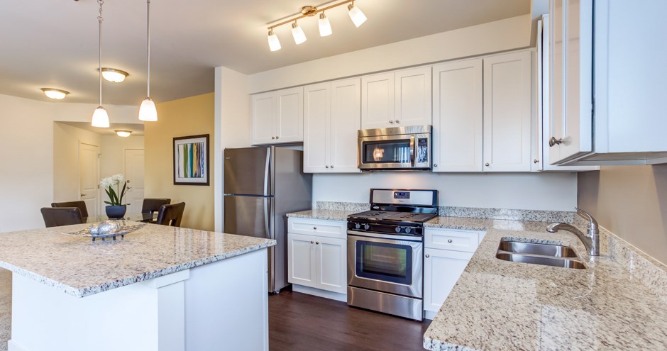 The Residences of Orland Park Crossing | Orland Park, IL