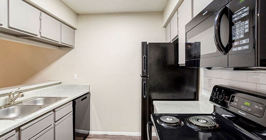 Brooksfield Apartments
| San Antonio, TX