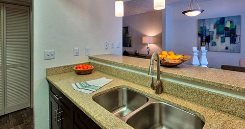 Waters Edge Apartments