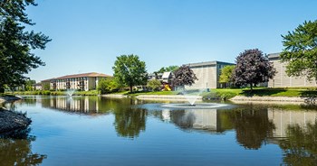 Lakes at Fountain Square | Waukegan, IL - Photo Gallery 5