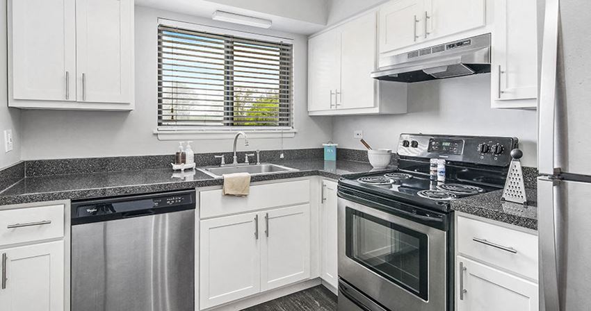 Lakeside At Wheaton Apartments