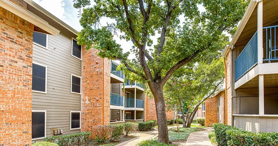 The Landings at Northgate Apartments | Irving, TX