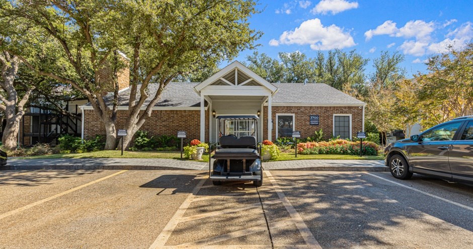 The Ridge on 161 | Irving, TX