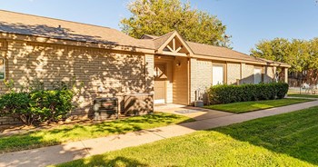 Stone Creek Apartment Homes | Midland, TX - Photo Gallery 5