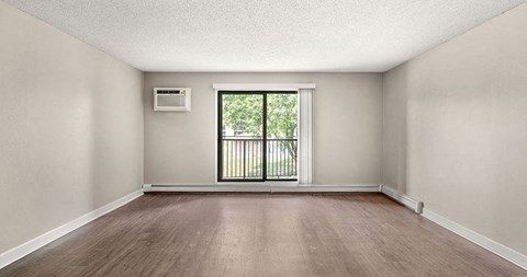 The Woods of Burnsville | Burnsville, MN